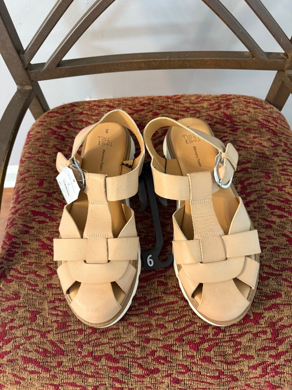 Time and Tru Fisherman Memory Foam Summer Sandals - size 9